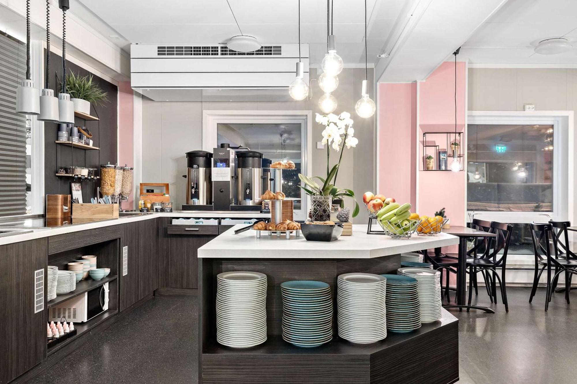 Aiden By Best Western Harstad Narvik Airport Evenesmarkja Εξωτερικό φωτογραφία